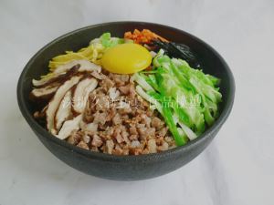 日韩料理假菜 仿真牛肉石锅拌饭假菜